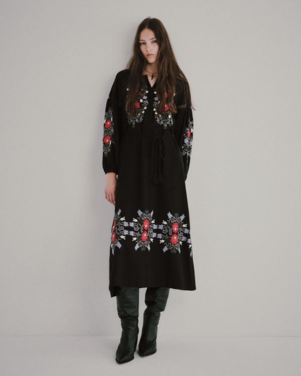 GRACE CONTINENTAL 2025 WINTER COLLECTION